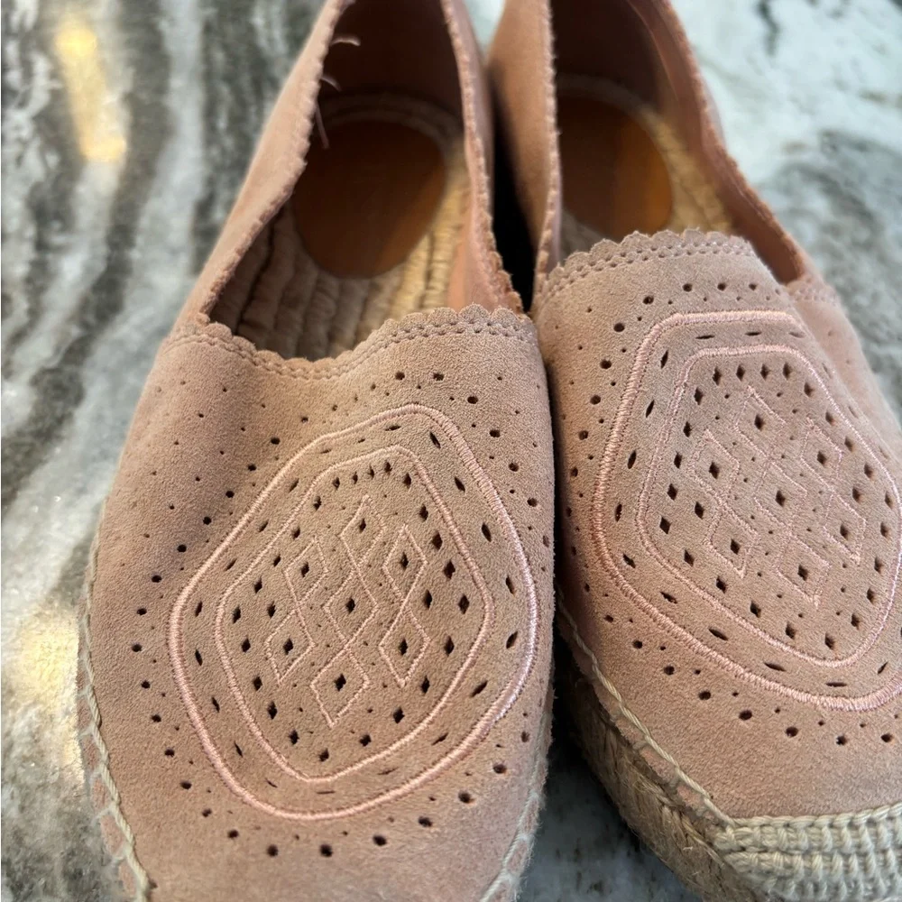 Ugg Hedi Perforated Flat Espadrille Peach color Size 8